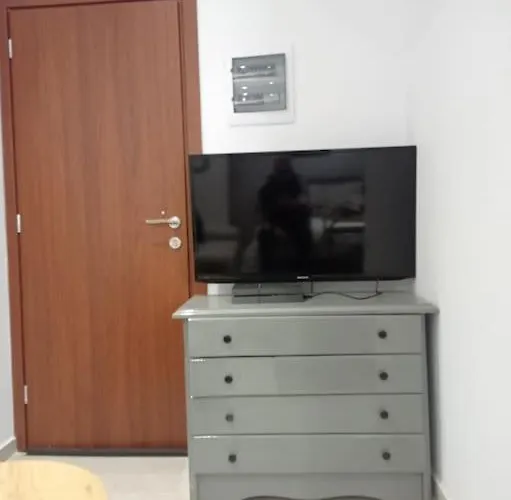 شقة Melograno Di Rodi 3 *